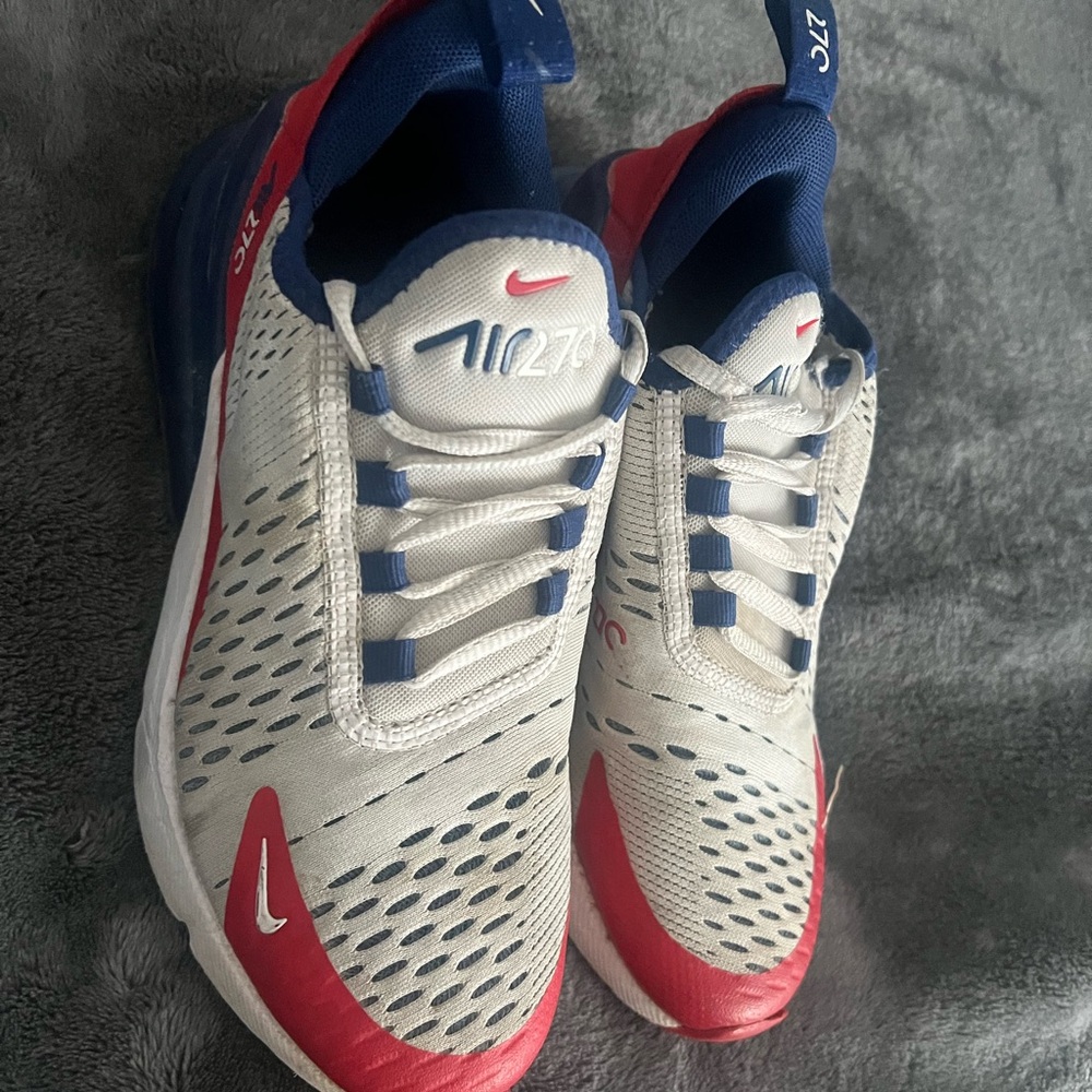 Nike AIR Athletic Shoe Size 3.5Y